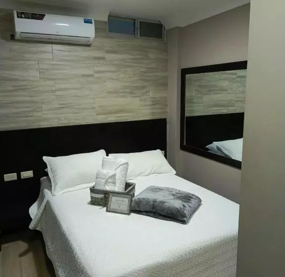 Hotel W