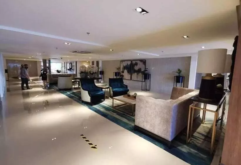 Lafayette Park Square Megaworld