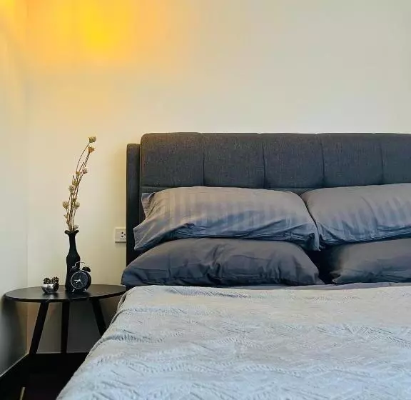 Modern Contemporary 1br Fully Furnished Condo With Balcony At Prisma Residences