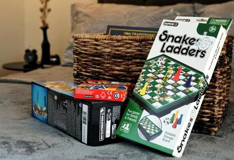 Modern Contemporary 1br Fully Furnished Condo With Balcony At Prisma Residences