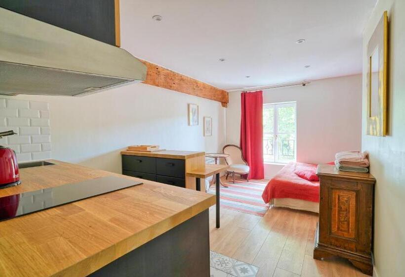 پانسیون Centre Ahimsa