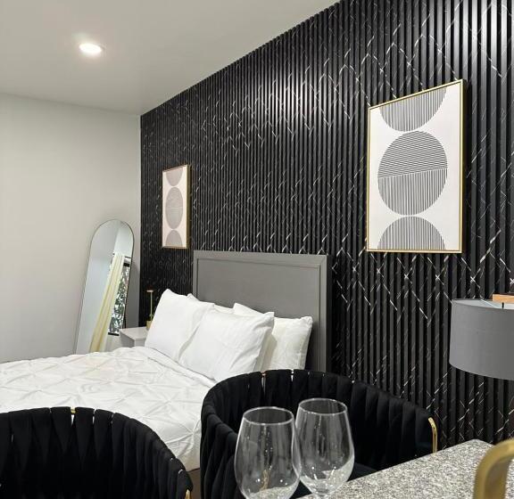 پانسیون Robyn’s Nest