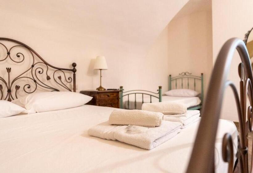 پانسیون Via Carlo De Cesare 56 Camera 3