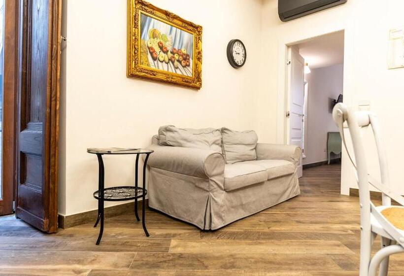 پانسیون Via Carlo De Cesare 56 Camera 3