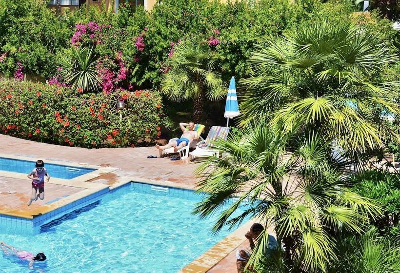 Residence With Pool In Alghero