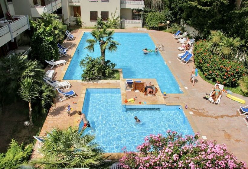 Residence With Pool In Alghero