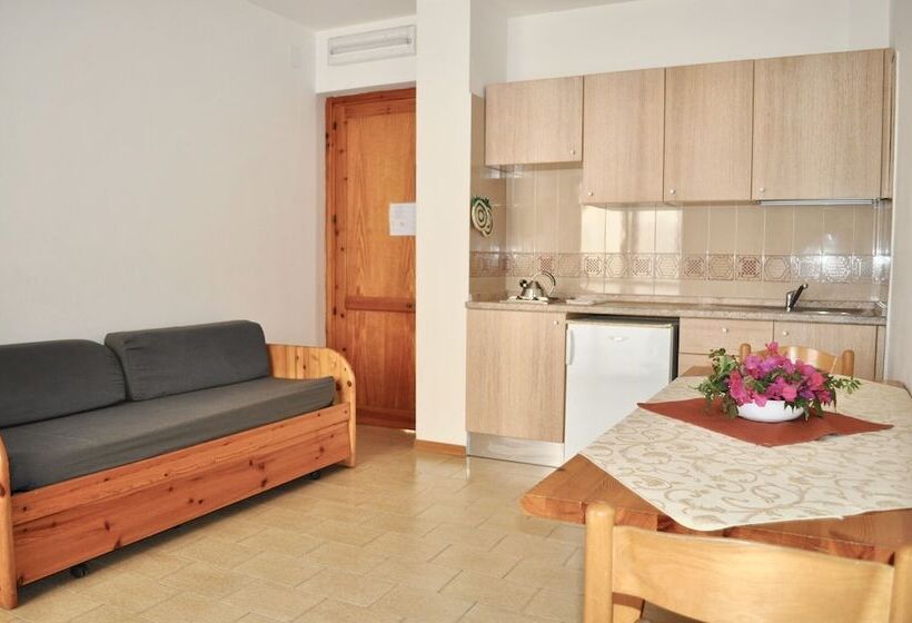 Residence With Pool In Alghero