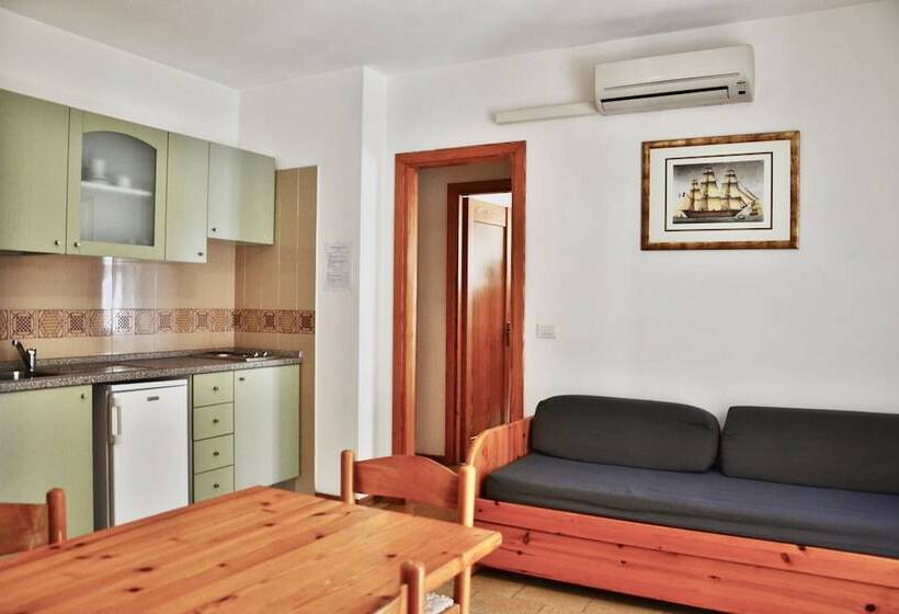 Residence With Pool In Alghero