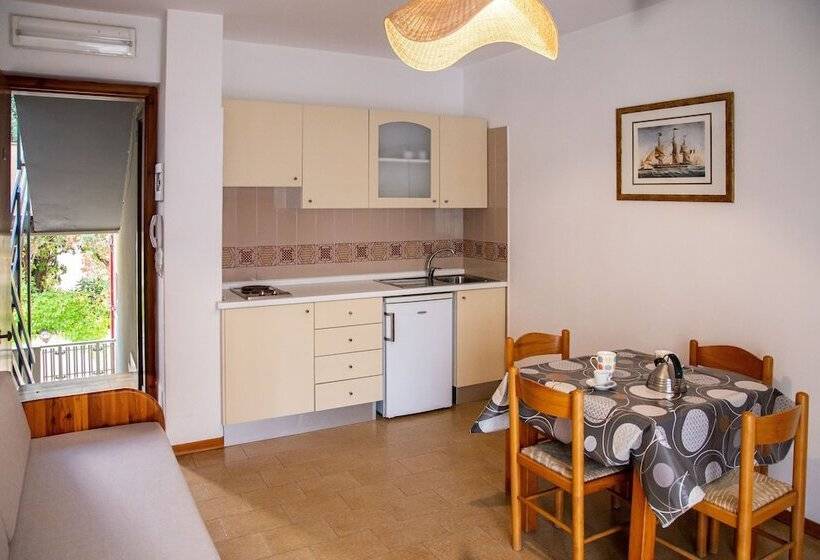 Residence With Pool In Alghero