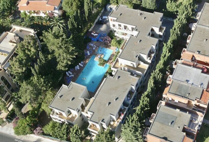 Residence With Pool In Alghero