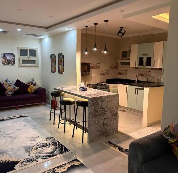 حدائق الأهرام بوابة منقرع عقار رقم ٨