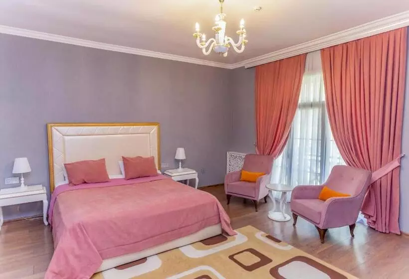هتل Aynur Resort