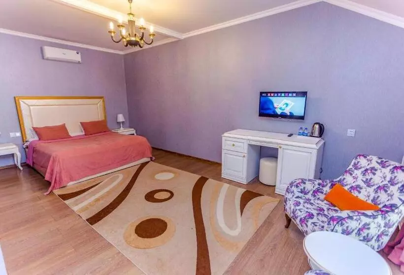 هتل Aynur Resort