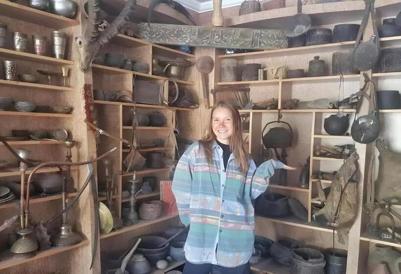 هتل Baltistan Continental