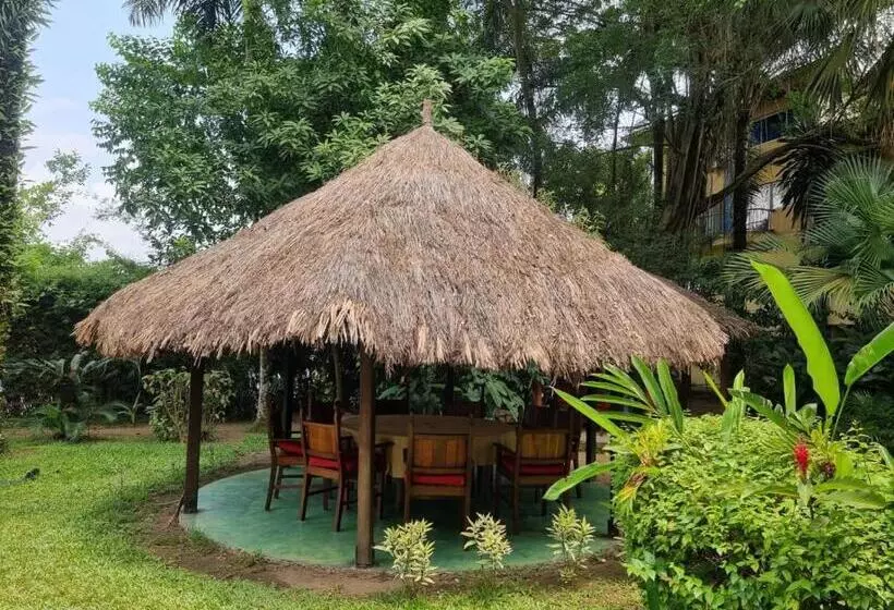 هتل Foyer Du Marin