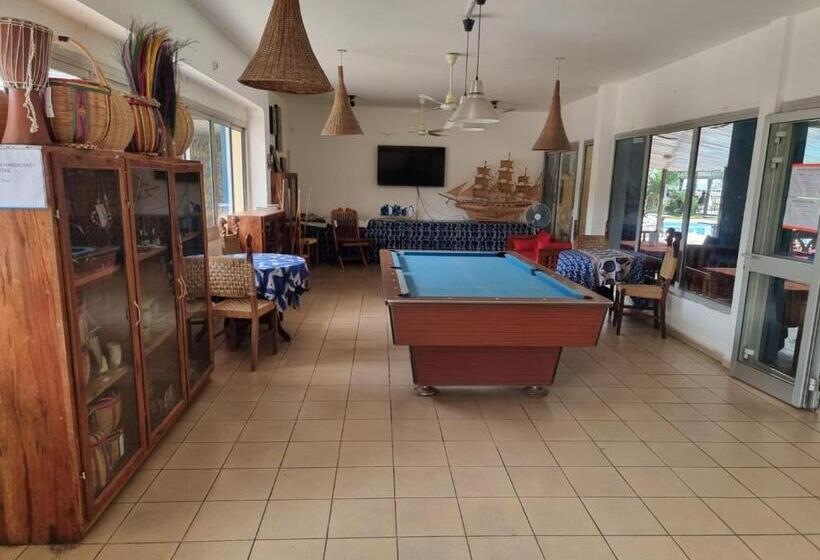 هتل Foyer Du Marin