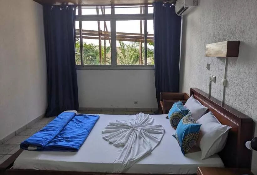 هتل Foyer Du Marin