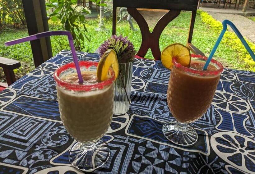 هتل Foyer Du Marin