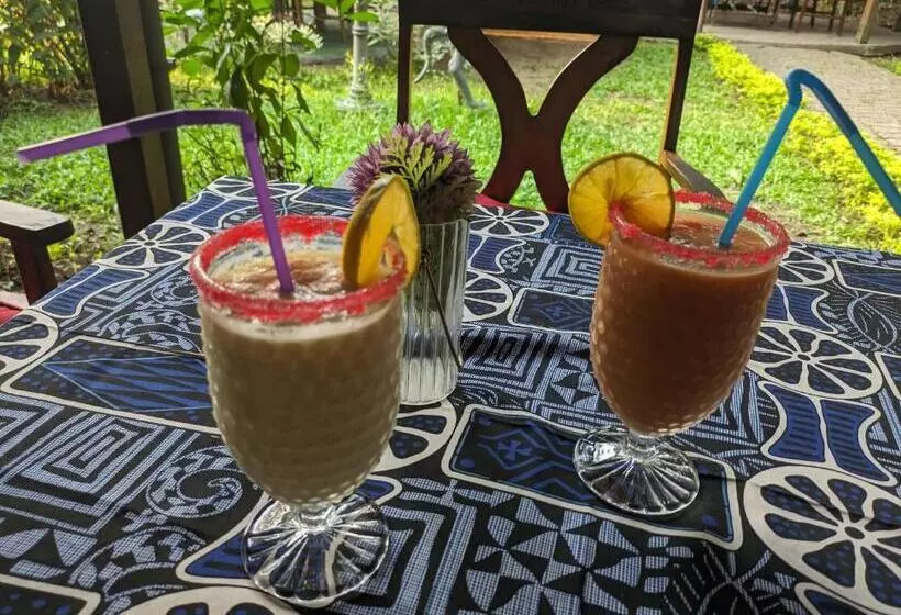 هتل Foyer Du Marin