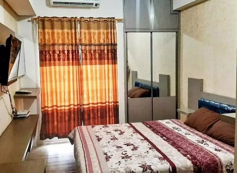 Hotelli Oyo 93831 Penginapan Cisauk