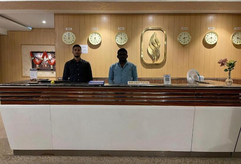 فندق Rnr The Luxury Suits Lodging & Restaurant