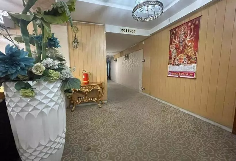 ホテル Rnr The Luxury Suits Lodging & Restaurant