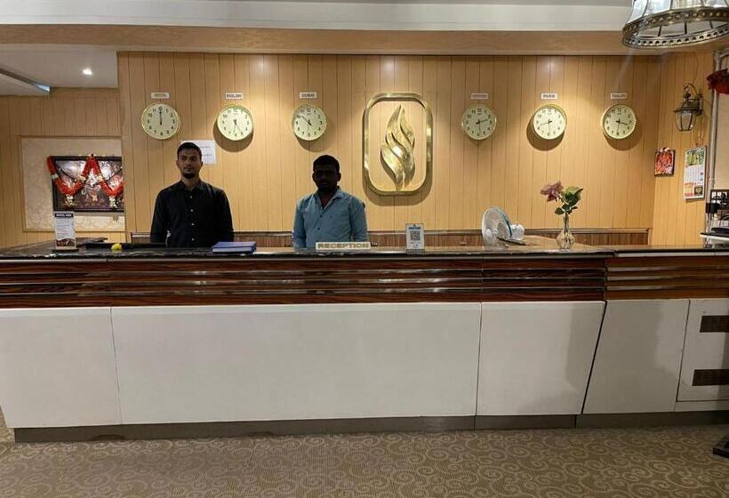 فندق Rnr The Luxury Suits Lodging & Restaurant