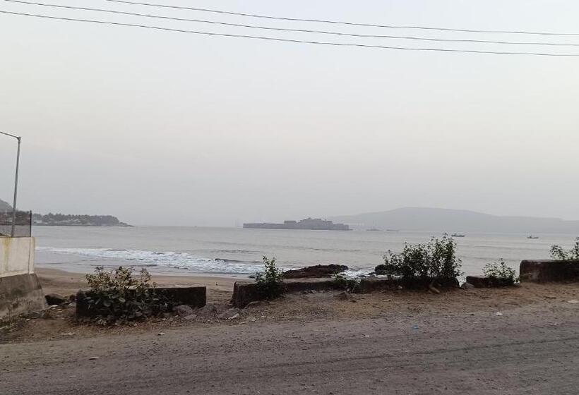 호텔 Tamboo O Zone / Dream Beach House