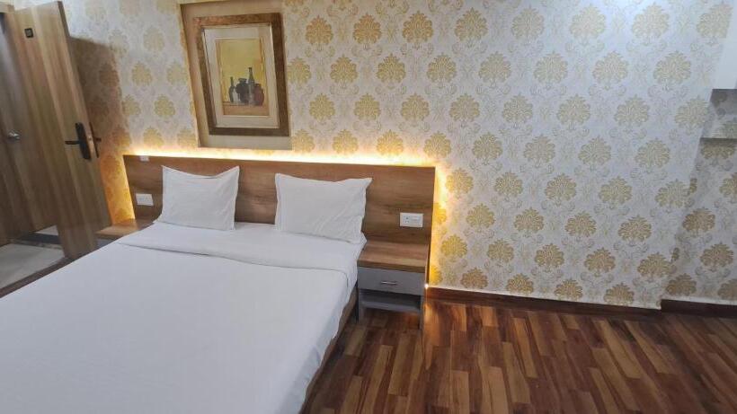 ホテル Tan Square Inn Lodge