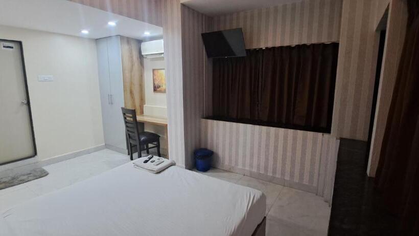 ホテル Tan Square Inn Lodge