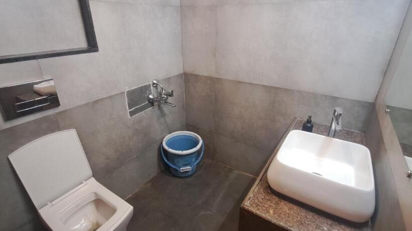 ホテル Tan Square Inn Lodge