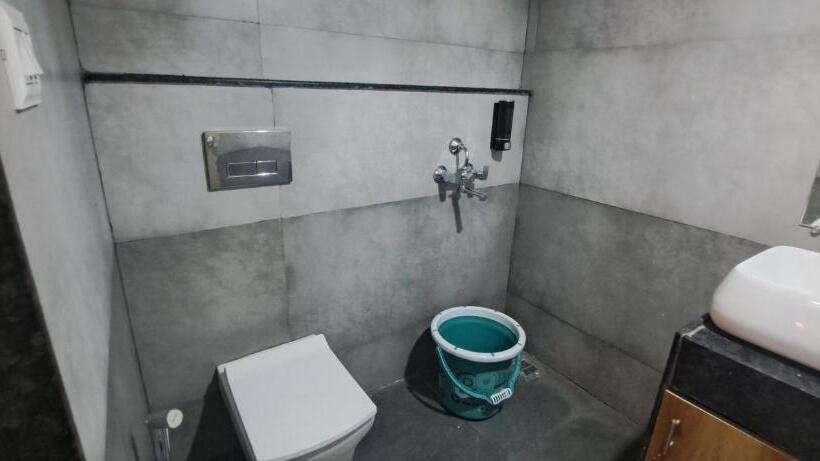 ホテル Tan Square Inn Lodge