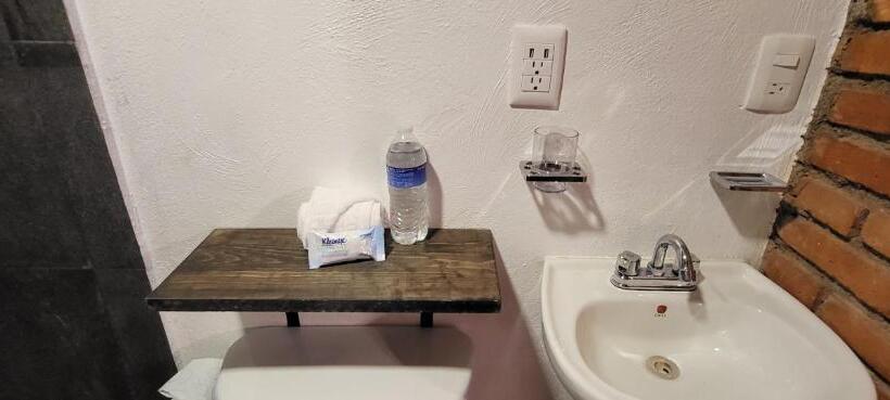 بنسيون Alojamiento El Fresno