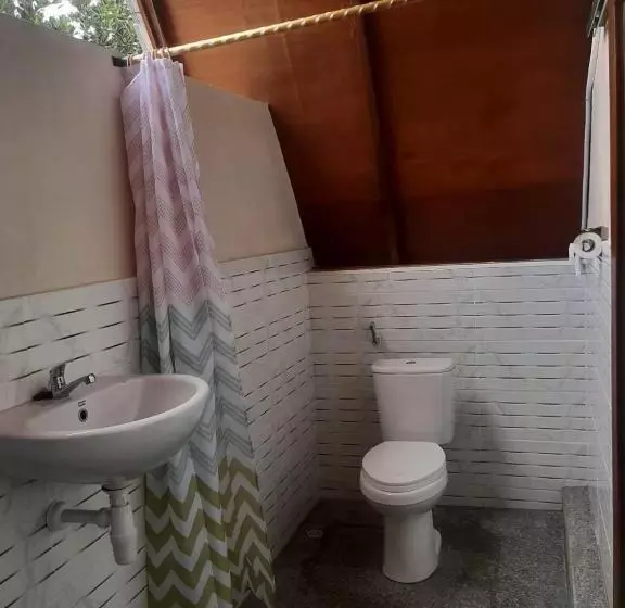 ペンション Carasti Bungalows