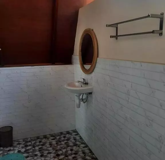 ペンション Carasti Bungalows