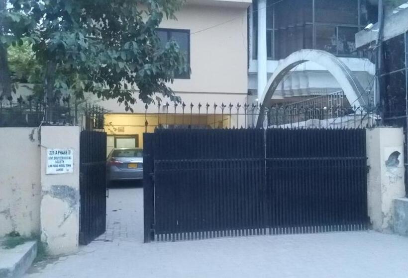 پانسیون Decent Palace