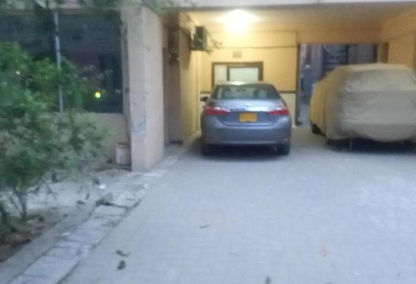 پانسیون Decent Palace