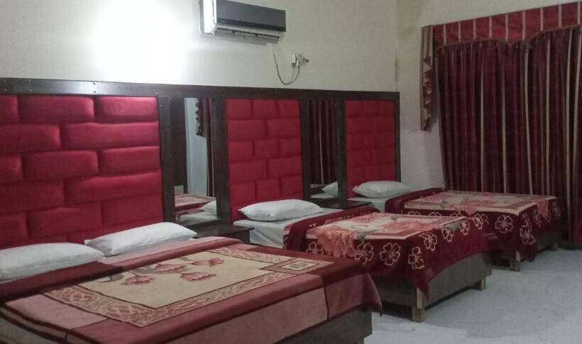 پانسیون Decent Palace