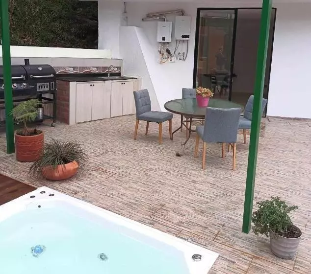 ペンション Paradise In Envigado