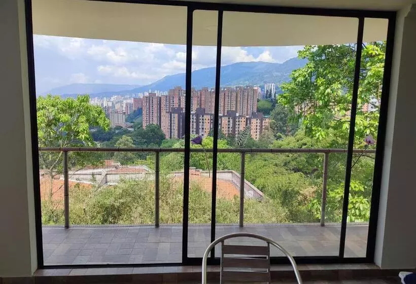 ペンション Paradise In Envigado