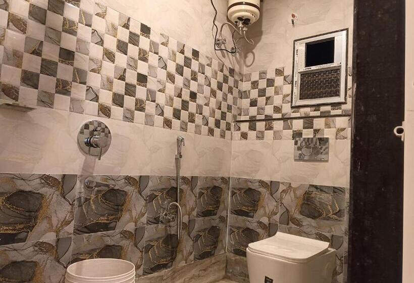 Pensão O Uttara Residency