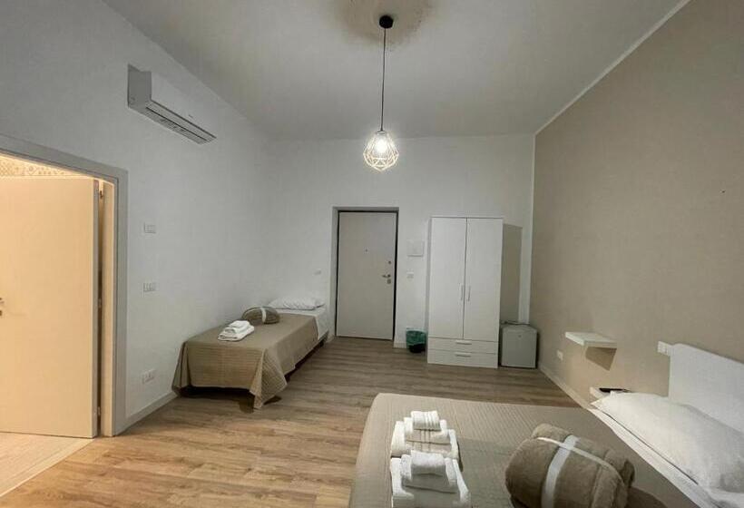 تختخواب و صبحانه Le Stanze Di Max