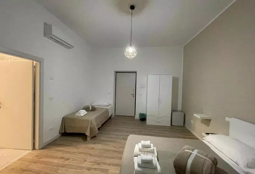 تختخواب و صبحانه Le Stanze Di Max