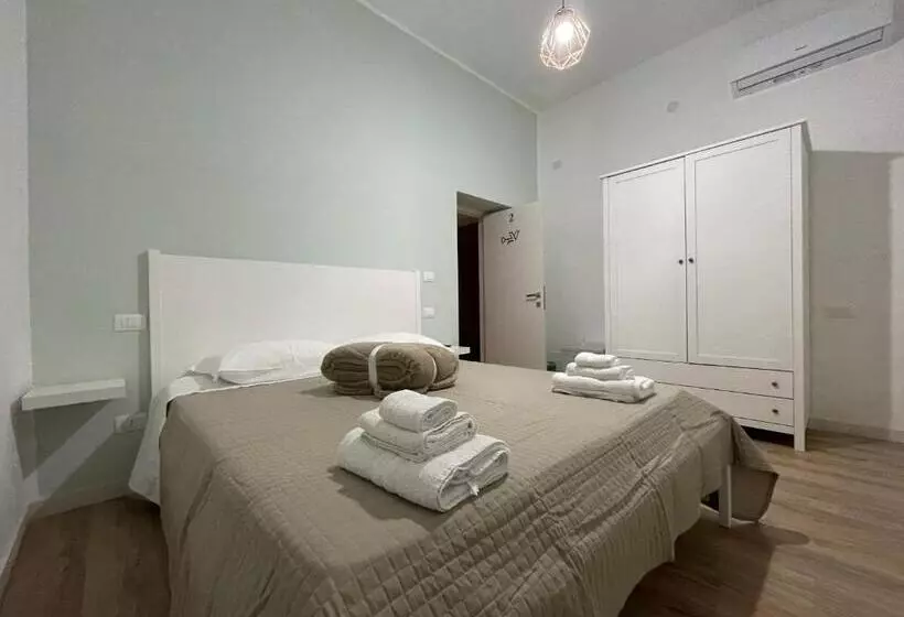 تختخواب و صبحانه Le Stanze Di Max