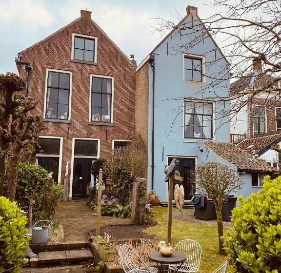 مبيت وإفطار Vintage Glamping Caravan Stadstuin Goedereede