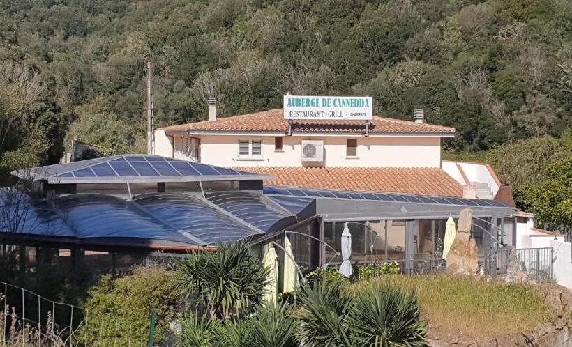 בית מלון כפרי Auberge De Cannedda