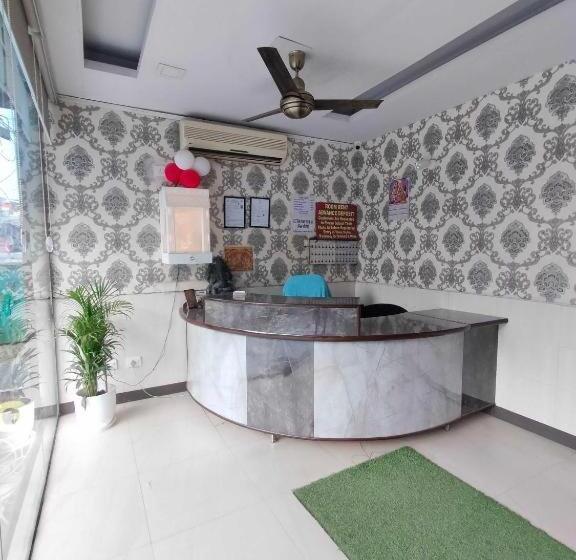 Szálloda New Imperial, Ghaziabad