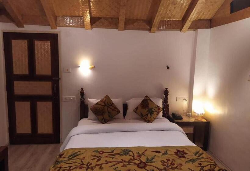 هتل Ronakgroupofcottages