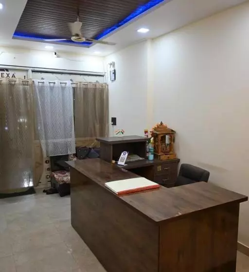 هتل The New Lake Palace