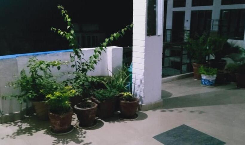 Hotel Vamoose Govind